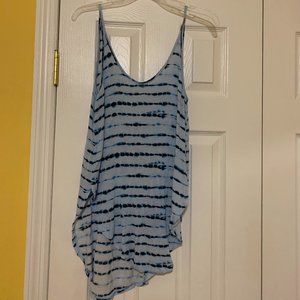 nollie blue flowy tank top - small